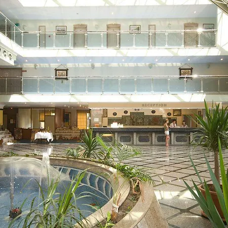 Holiday Park Resort Otel Alanya