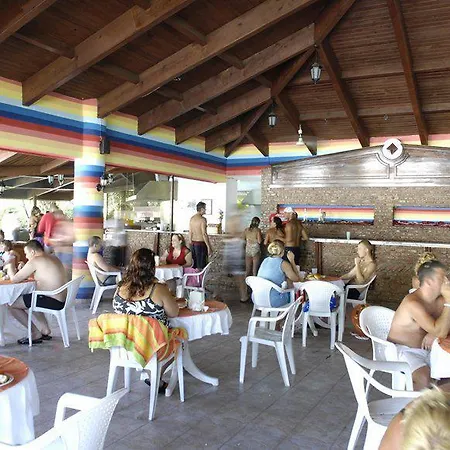 Otel Holiday Park Resort 5*