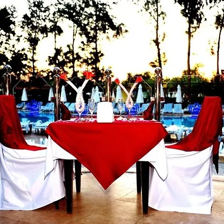 Holiday Park Resort Otel Alanya