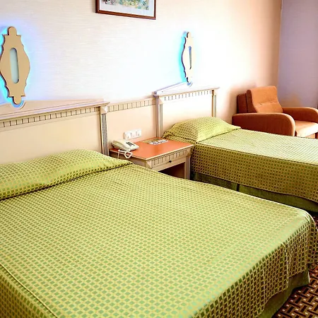 Holiday Park Resort Otel 5*