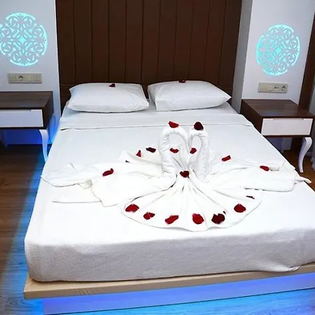 Holiday Park Resort 5*