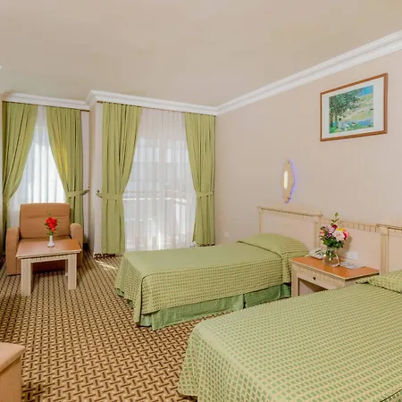 Otel Holiday Park Resort