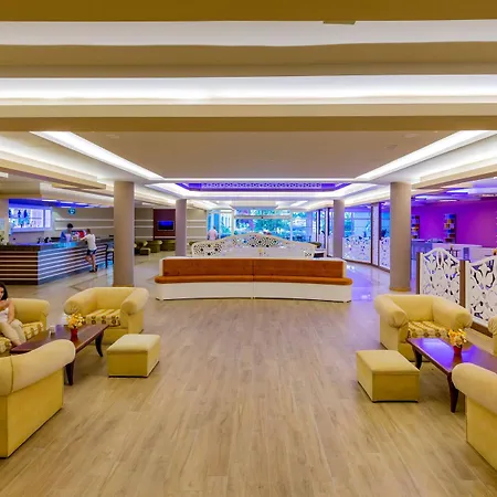 Holiday Park Resort 5*
