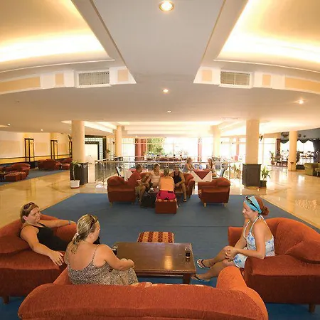 Holiday Park Resort Otel 5*